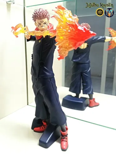 Action figure do Sukuna de Jujutsu Kaisen da Maximatic Bandai 100% original
