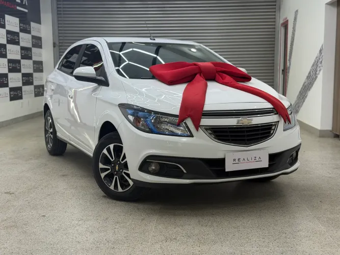 Chevrolet Onix Hatch LTZ 1.4 8V Flex Power Mec. 4P 2015