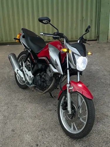 vendo agio da titan 2023 file 6,500