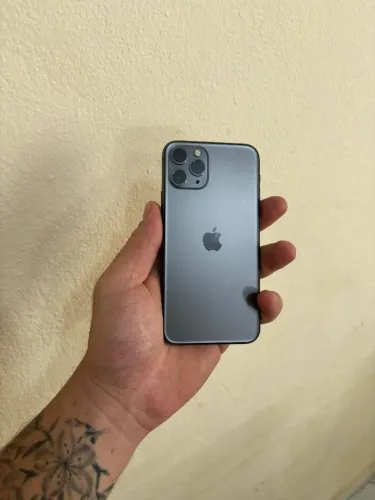 iPhone 11 pro 64gb todo original 