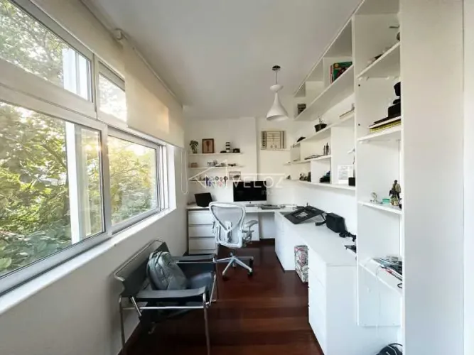 Apartamento : / Residencial / Jardim Botânico