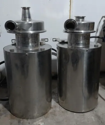 LOTE COM 2 MOTOBOMBAS CENTRÍFUGAS BOMBINOX- INOX- SEMI NOVA