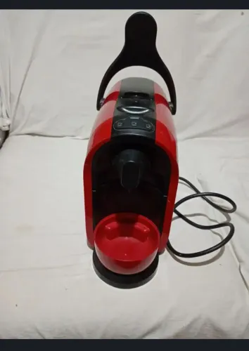 Máquina de café expresso 3 corações 