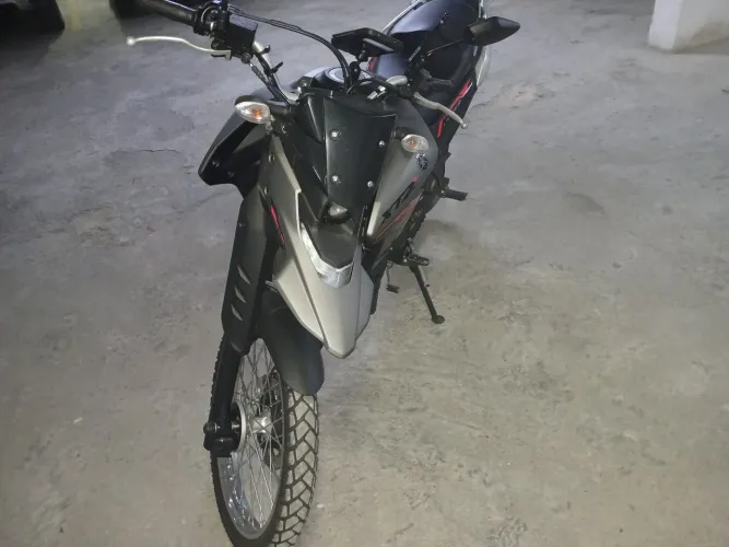 LANDER CINZA UNICO DONO COM 1.200 KM
