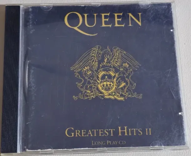 CD - QUEEN GREATEST HITS II - COLETÂNEA (SEM RISCOS, COM ENCARTE, EXCLENTES CONDIÇÕES)