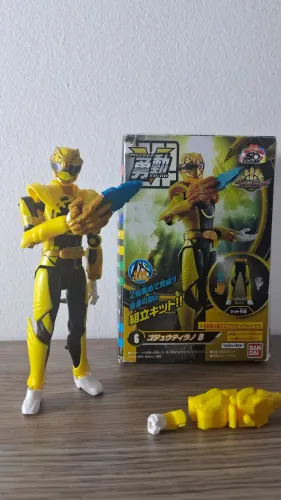 Ranger Amarelo - Gozyuger Candy Toy