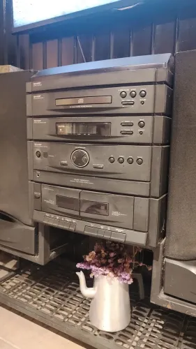Rádio Sharp  - toca discos - Raridade