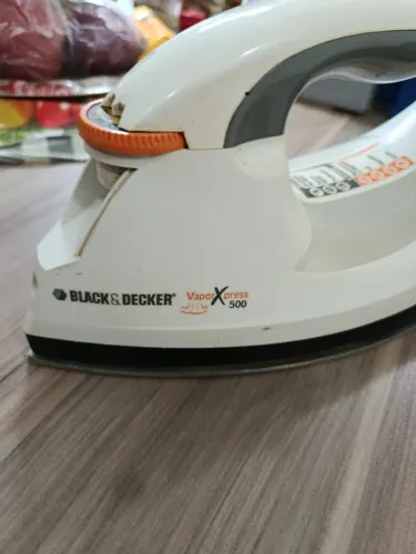 Ferro de passar Black Decker a vapor Xpress 500
