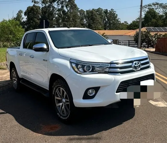 Toyota Hilux CD SRX 4X4 2.8 TDI 16V Diesel Aut. 2016