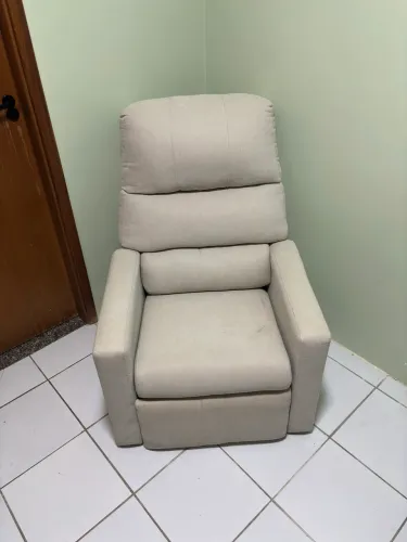 Poltrona reclinável - Preço negociável