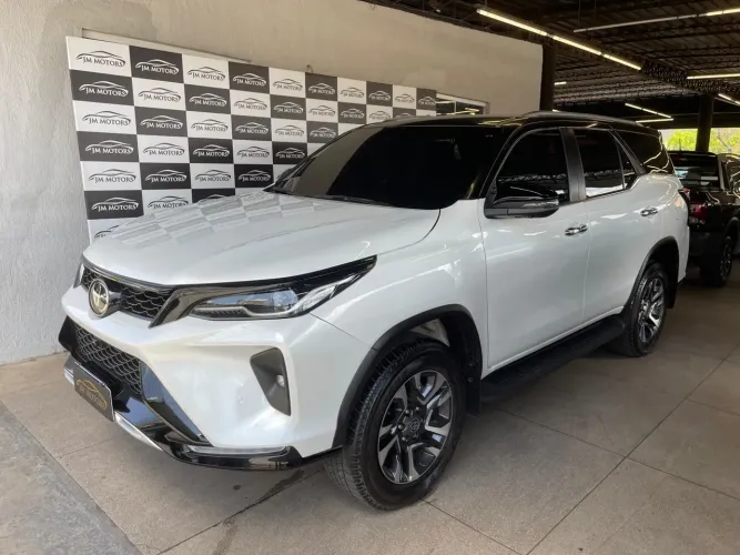 Toyota Hilux CD 4X4 2.8 Diesel Aut. 2024