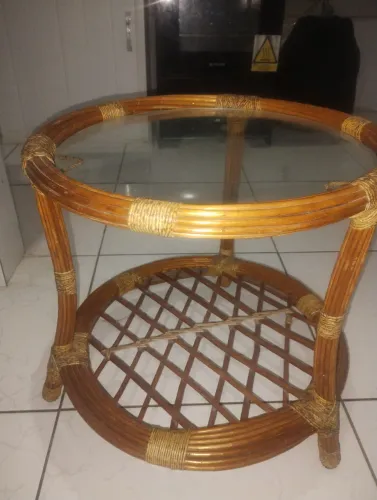 Mesa de vidro bambu