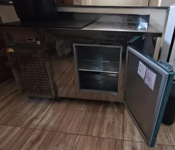 BALCÃO POLOFRIO 1,60 C/GRADE INOX