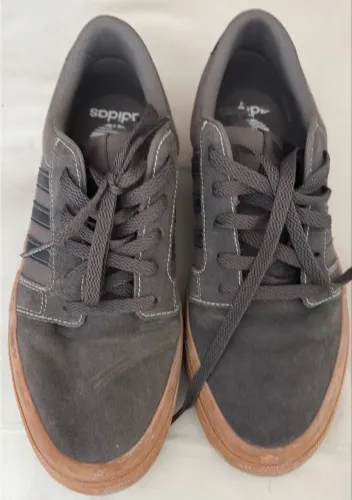 tênis adidas seeley cinza 42
