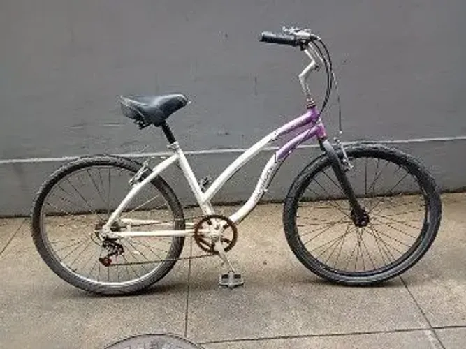 Bicicleta alumínio aro 26 7 v