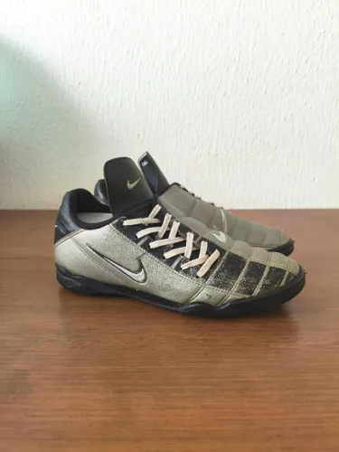 chuteira T90 Nike Air Zoom Total 90 II TF Astro Turf 2002 Vintage Rara Original