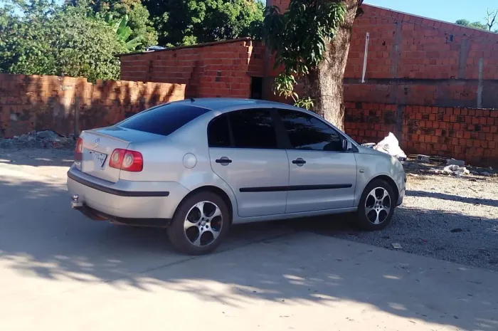 Volkswagen Polo Sedan 1.6 MI Total Flex 8V 4P 2007
