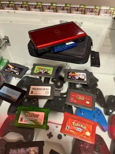 NINTENDO DS LITE com vários jogos repros