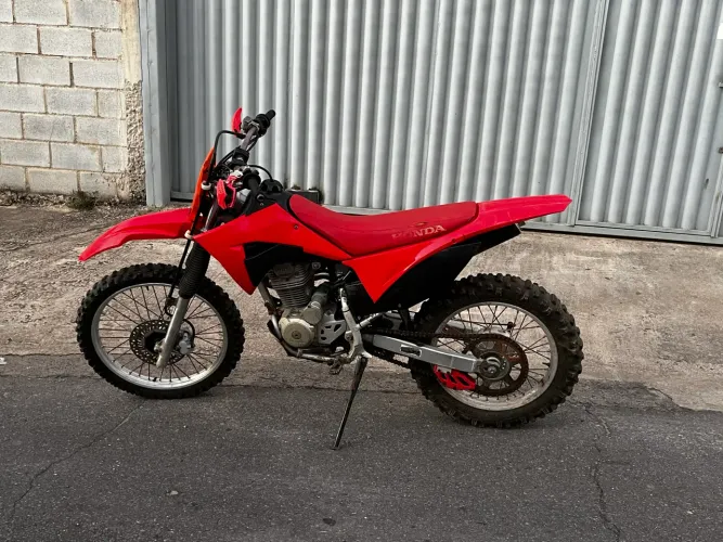 Moto de trilha CRF 230 Honda