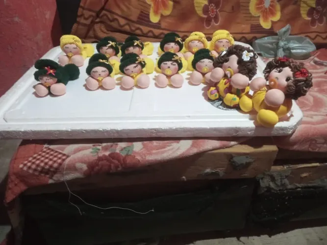 Bonequinhas cheirosas de enfeite 