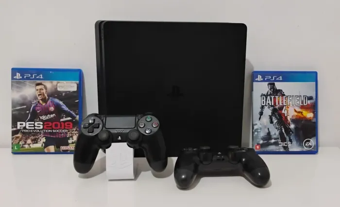 Playstation 4 slim