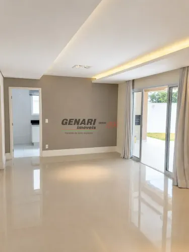 Casa á venda com 3 Quartos, sendo 1 suíte com closet e escritório no Condomínio Residencia
