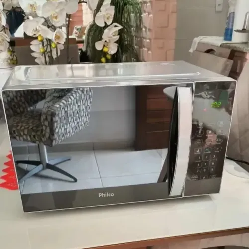 Micro-ondas 25l Espelhado 1100w Prata Philco 220V Display Digital ( Novo )
