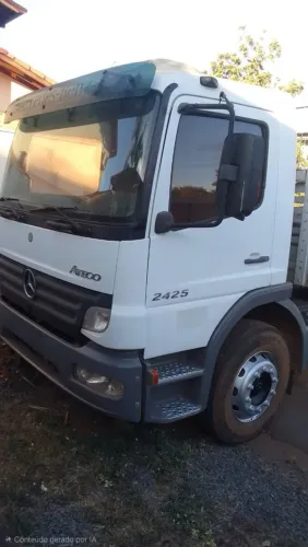 Atego 2425 pouco rodado