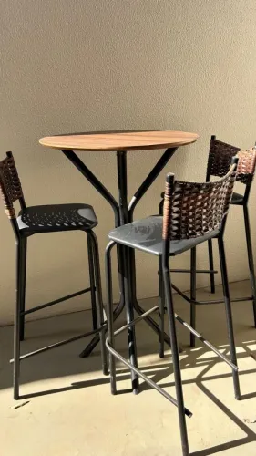 Mesa Bistrô com 3 Bancos