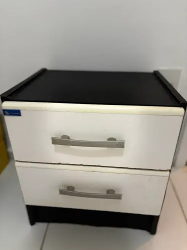 Criado mudo