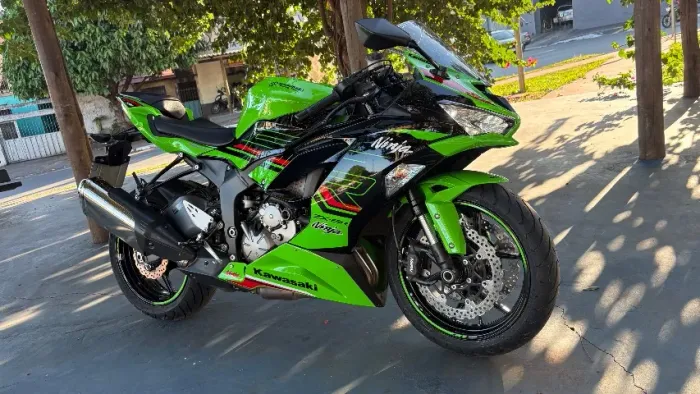 Kawasaki ninja ZX6R impecável
