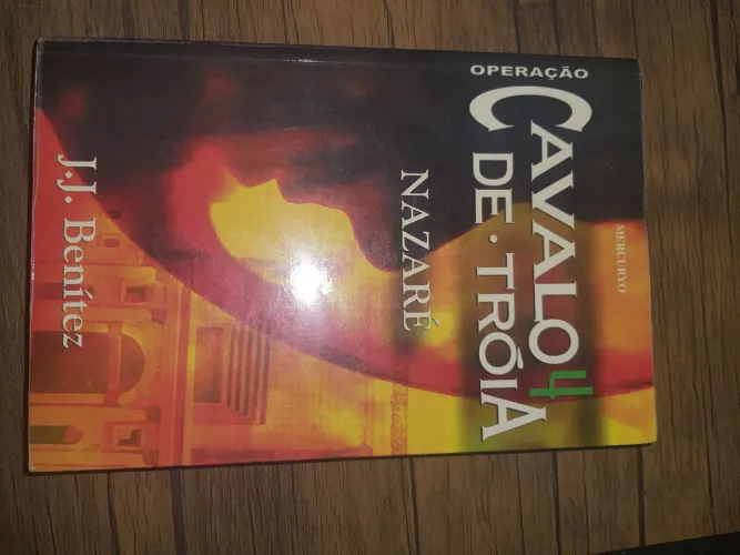 Livro Operação Cavalo de Troia 4