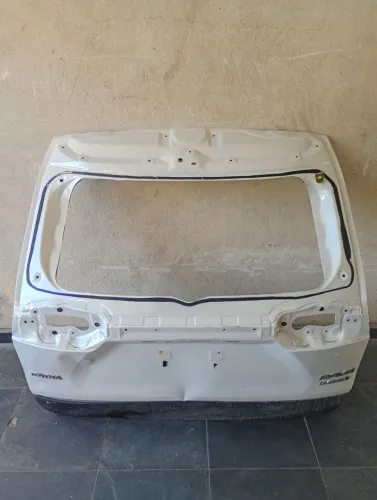 Tampa Traseira Toyota Rav4 2022 2023 