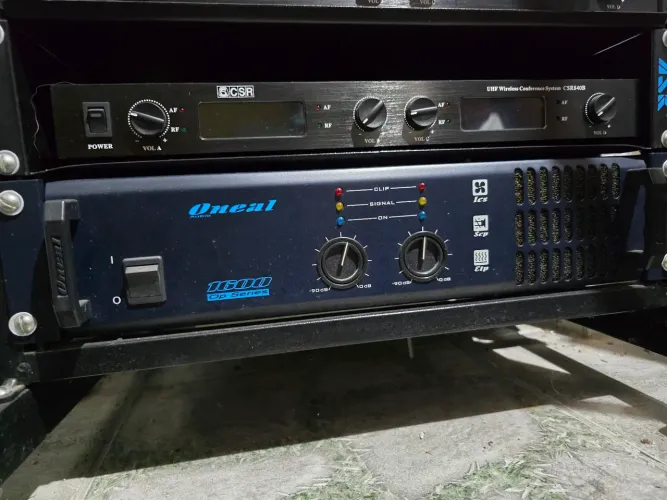 Amplificador De Potência Oneal OP 1600 Series - 220W RMS