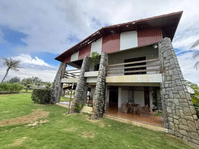 CASA DE PRAIA PARA VENDA LOCALIZADA EM CUMBUCO
