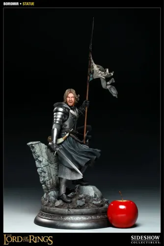 Estatueta SIDESHOW COLLECTIBLES LOTR BOROMIR STATUE - 45cm 