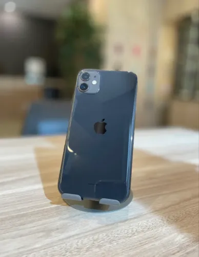 iPhone 11 64Gb Preto 75%