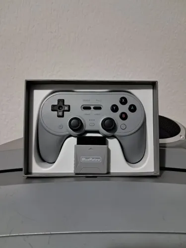Controle 8bitdo Pro 2 Cinza com Adaptador BlueRetro 