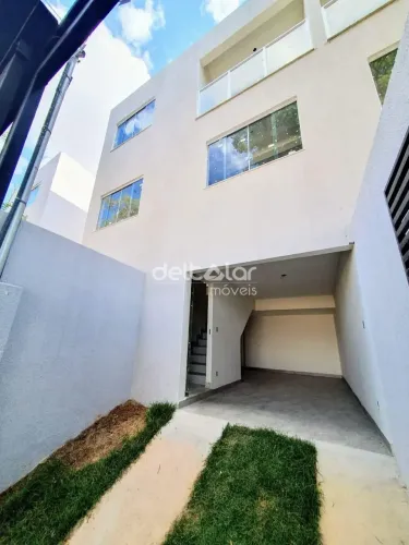 Casa duplex 02 quartos 01 vaga de garagem à venda no bairro Céu Azul, Belo Horizonte, MG