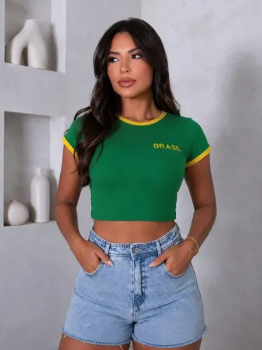 Cropped e blusinha do Brasil