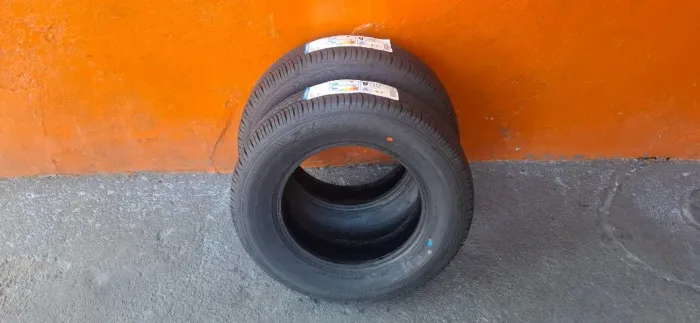 Par de Pneus Aro 14 Sumitomo 185 x 70 BC20_Mont + Balanc Grátis_Aceito Cartão 5X Sem Juros