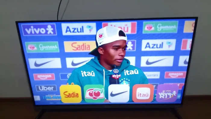 Televisão seminova Philco Smart Roku tv