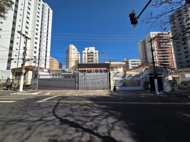 Loja / Salão / Ponto Comercial com 3 Salas à venda- Vila Ipojuca / 334 m² / 2 andares