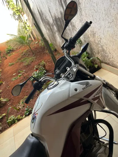 Vendo moto 150 CG Honda