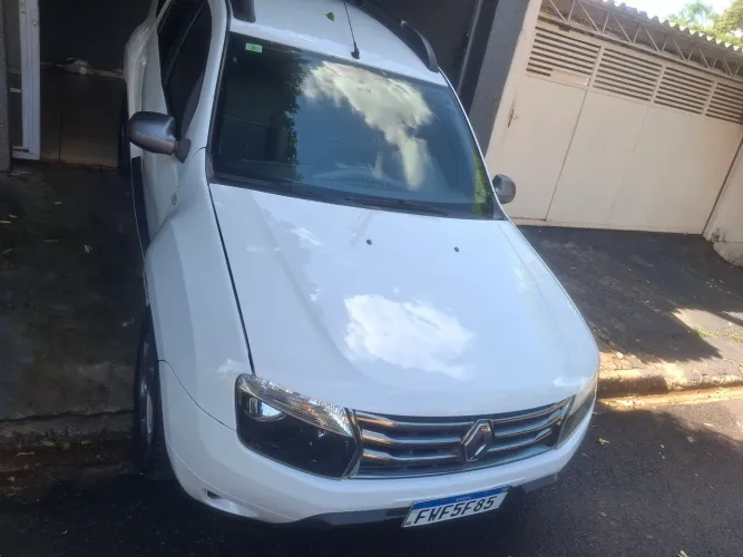 Renault Duster Dynamique 2.0 Hi-flex 16V Aut. 2015