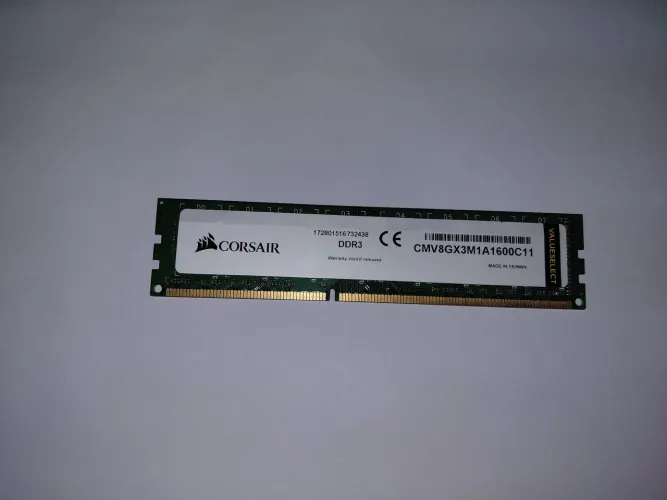 Memória RAM 8GB DDR3 Corsair gamer