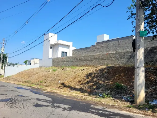 TERRENO MISTO DE 252 METROS DE ESQUINA NO BAIRRO ITAICI EM INDAIATUBA SP