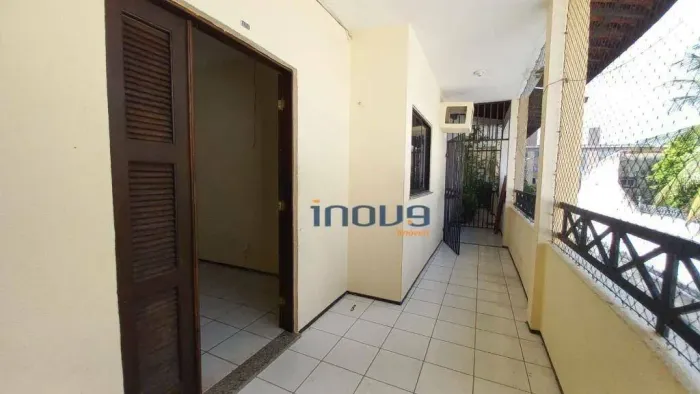 Casa com 3 dormitórios para alugar por R$ 1.690,00/mês - Maraponga - Fortaleza/CE