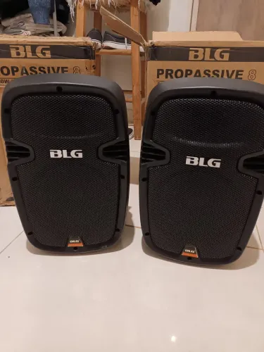 Duas caixas de som BLG RSX089660 240w