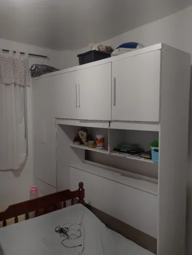 Armário de casal com báu e cabeceira de cama de casal em ótimo estado R$750,00 reais